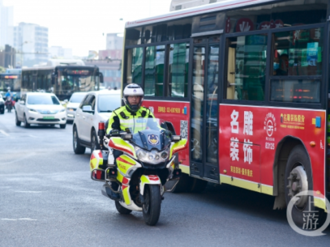 王凤麟-重庆市优秀共产党员